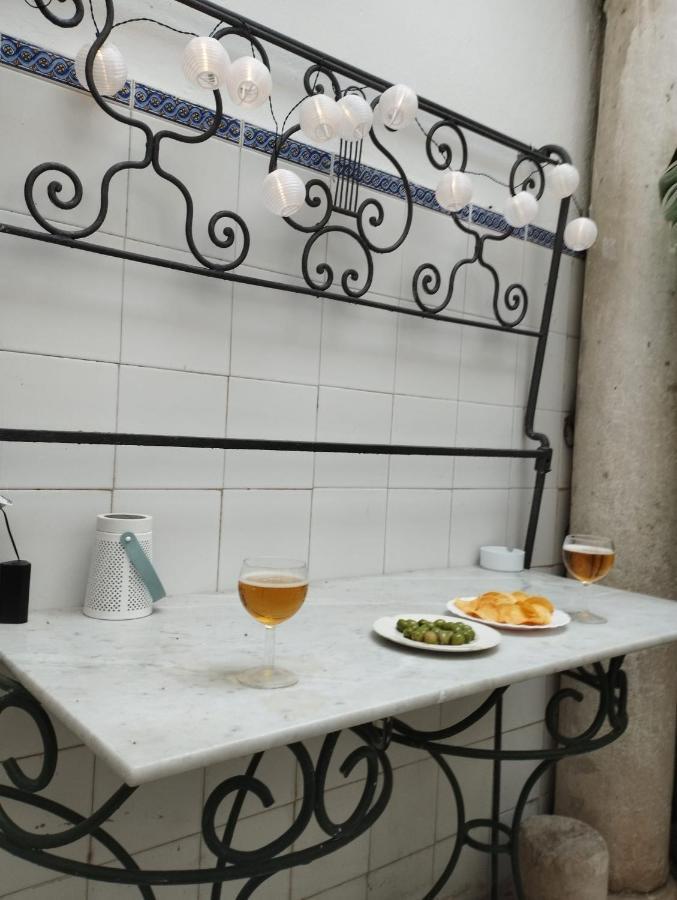 Piso En El Casco Antiguo Con Patio Privado Apartment Seville Exterior photo