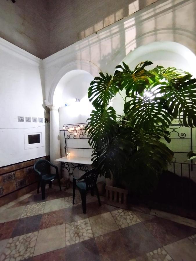 Piso En El Casco Antiguo Con Patio Privado Apartment Seville Exterior photo